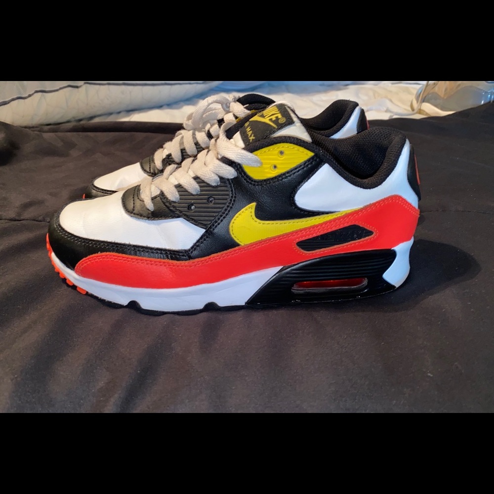Boys Grade School Nike Airmax